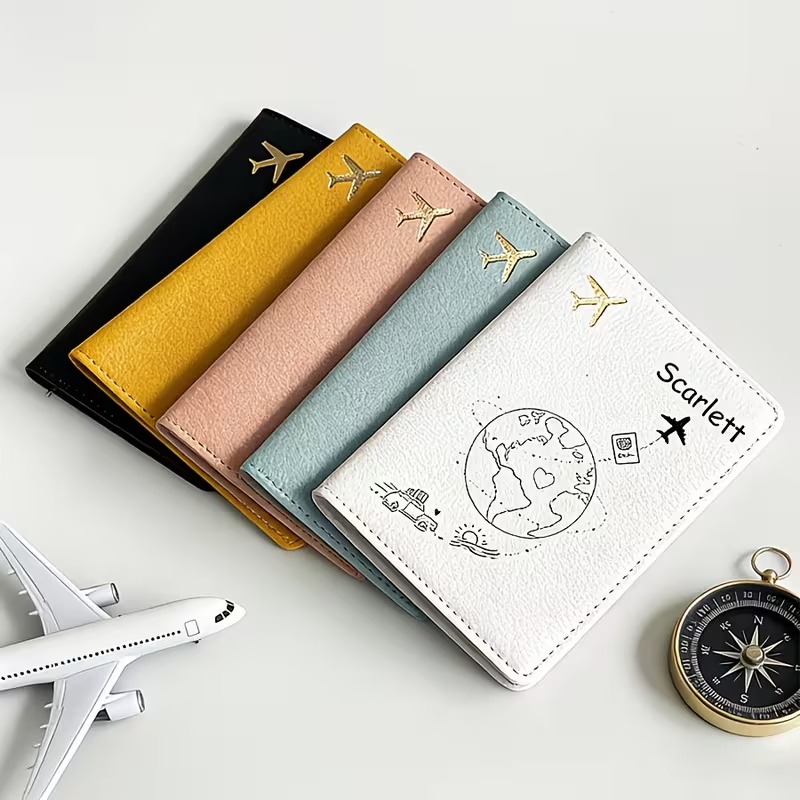 Travel Accessories Plane - 비행기와 지구 디자인의 맞춤형 이름 문구가